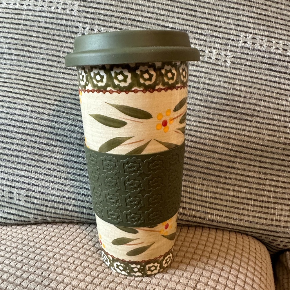 Temptations by Tara 16 oz Travel Car Mug Tumbler Coffee Old World Olive Green